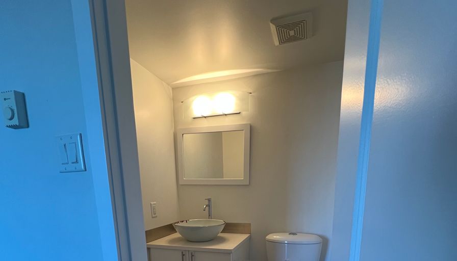 Jo's room