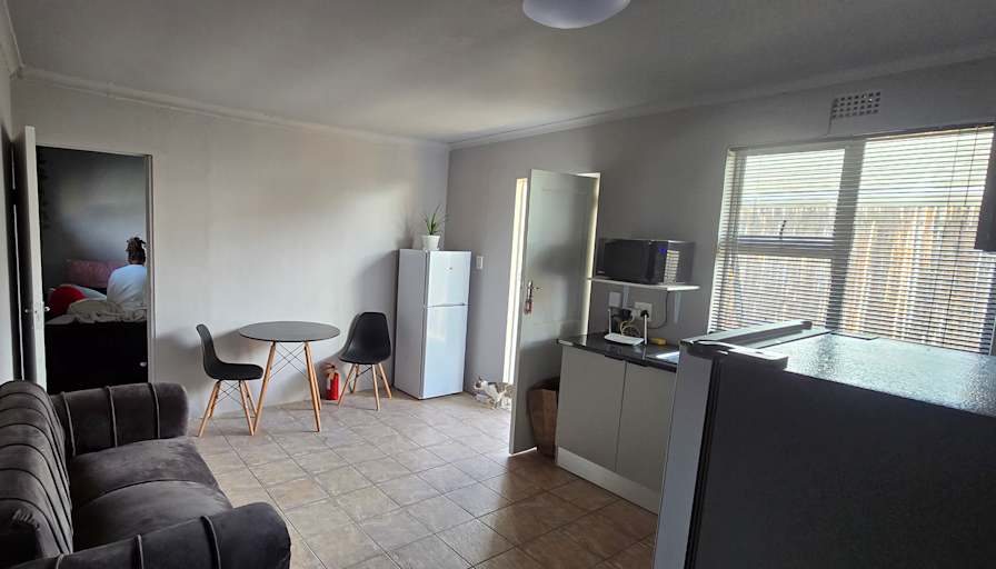 Faiek Meyer's room