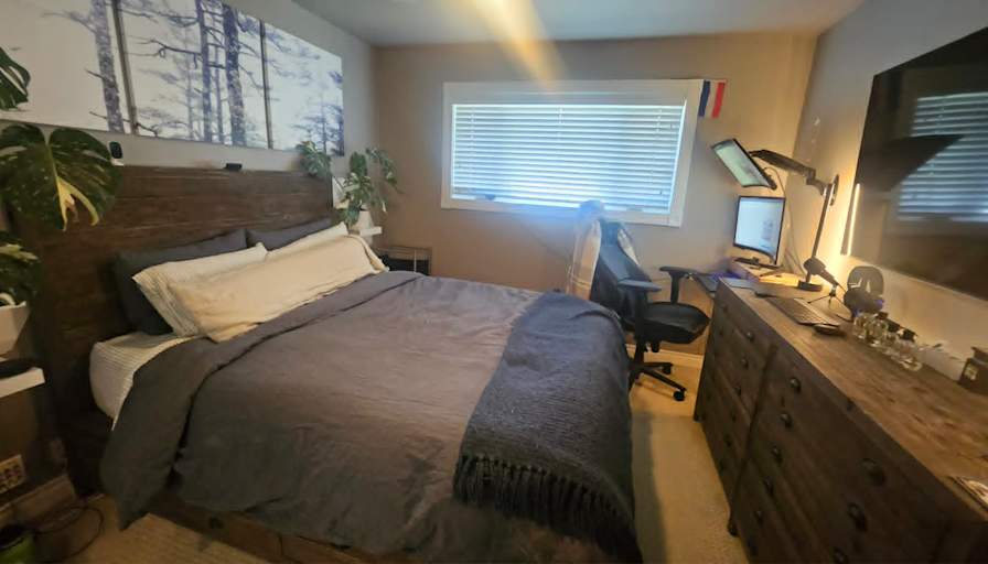 Darren's room
