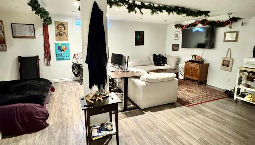 Hannah's room