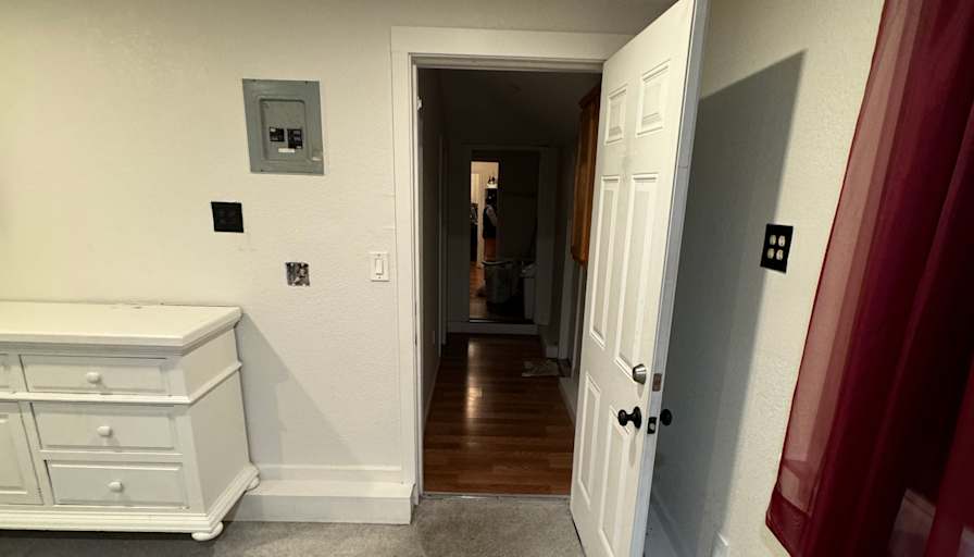 Jose Villalobos's room