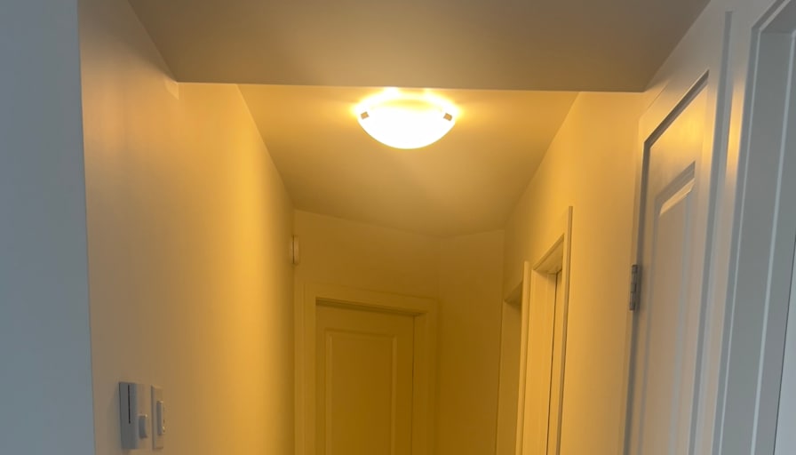 Akwesman's room