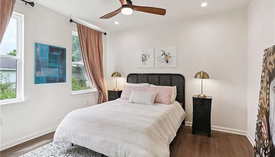 Linh's room