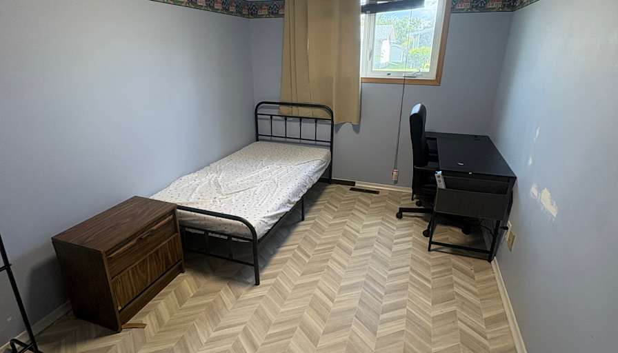 Jhaokuen Jiang's room