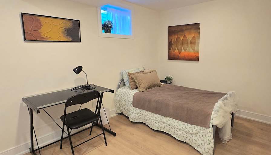 Gloria's room