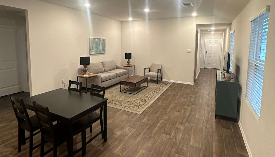 Raul's room