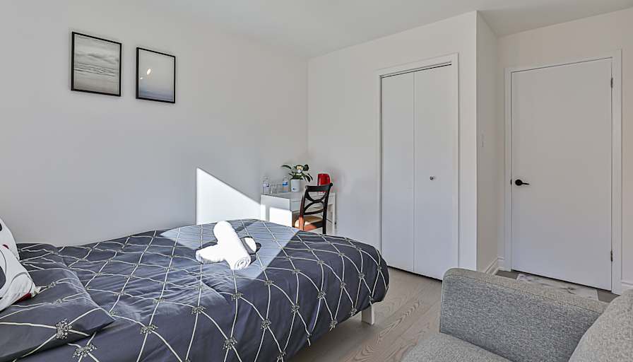 Jenny's room