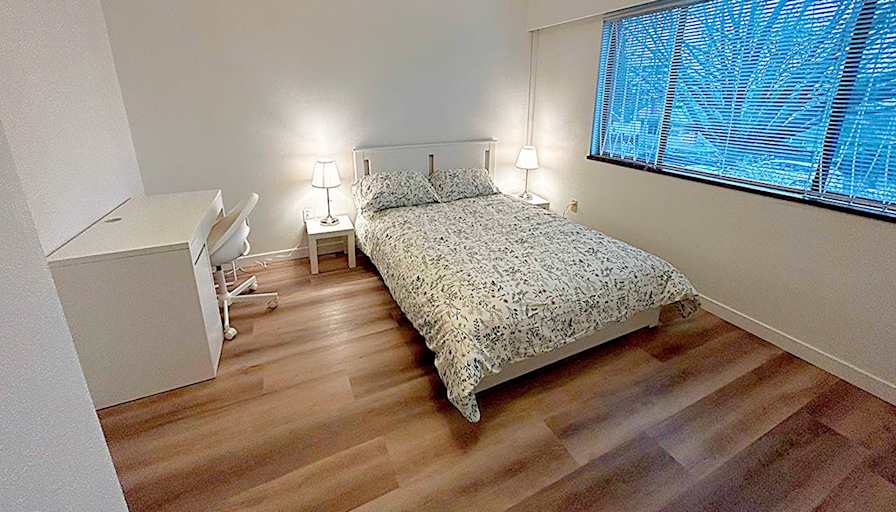 Hamid Reza's room