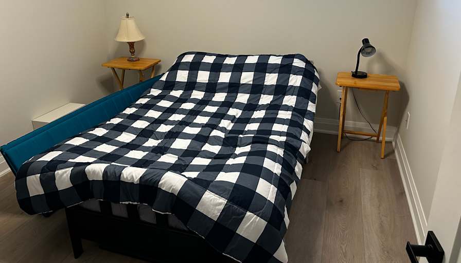 Thomas's room