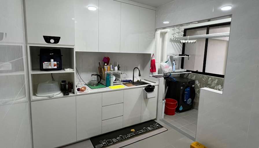 Eric's room