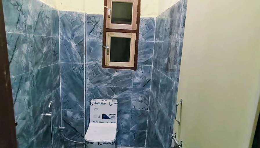 Harish Kumar's room