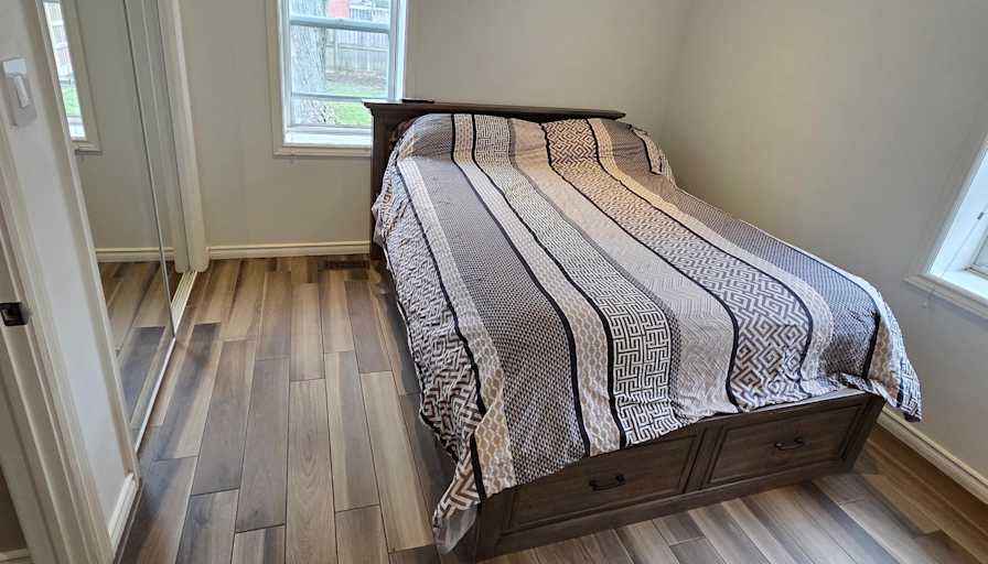 William Moldrik's room