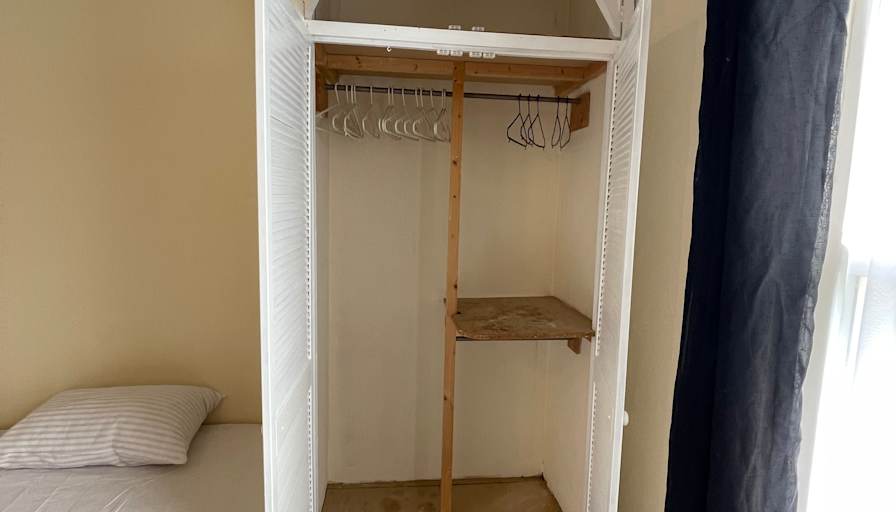 SavvaLET's room