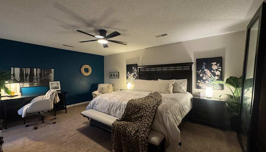 Phong Hong's room