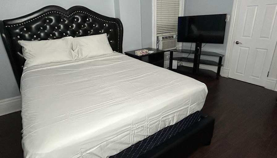Sunday's room