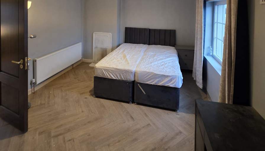 Mick's room