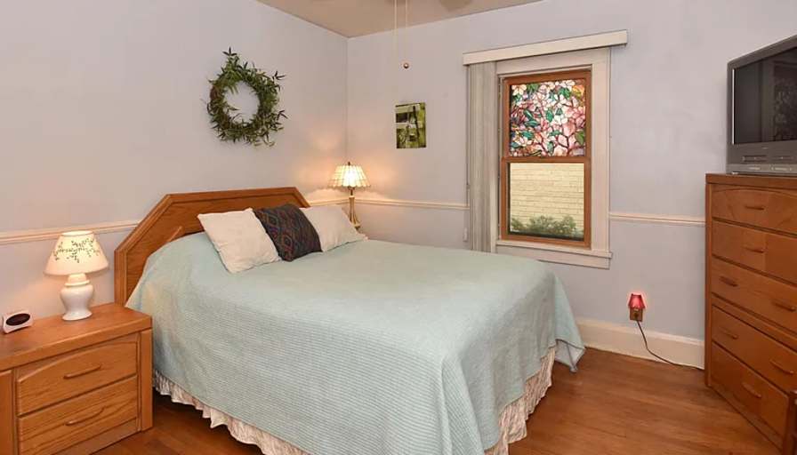 Karen's room