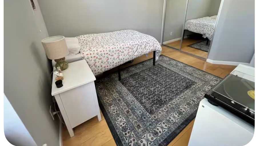 Priscila's room