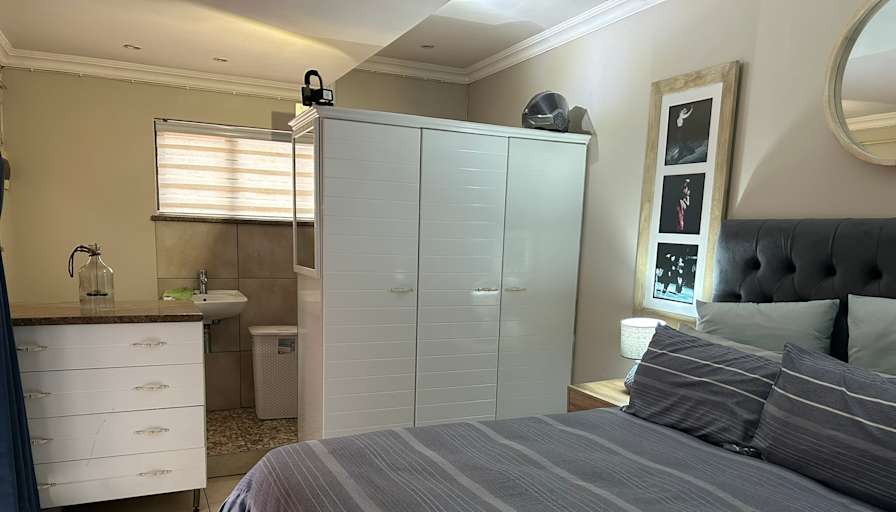 Dave's room