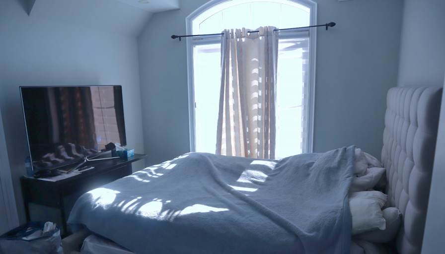 Isa's room