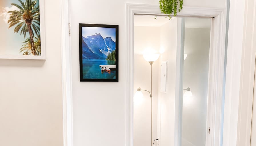 Khloe's room
