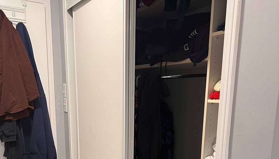 Kshitiz's room