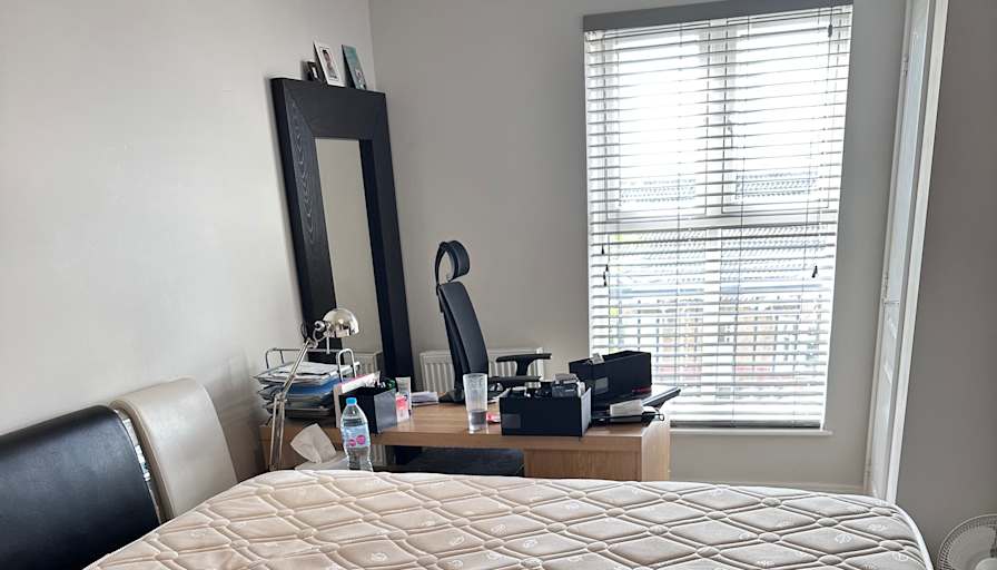 Sunny's room