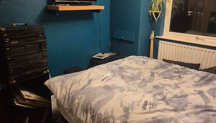 Hannah's room