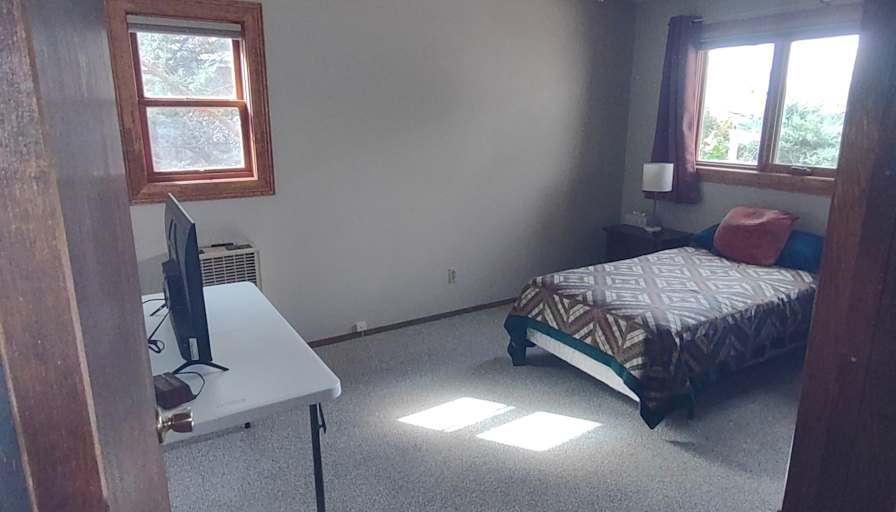 Jose's room