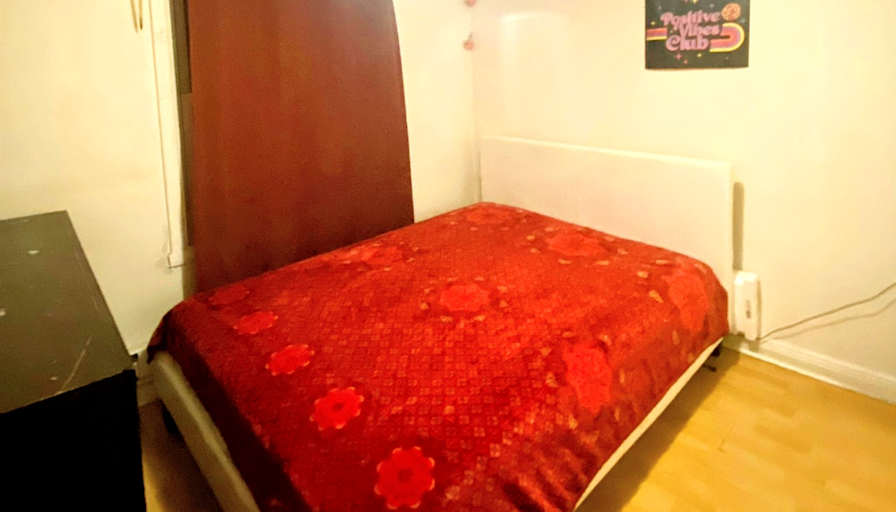 sana's room
