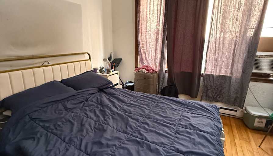 Abood's room