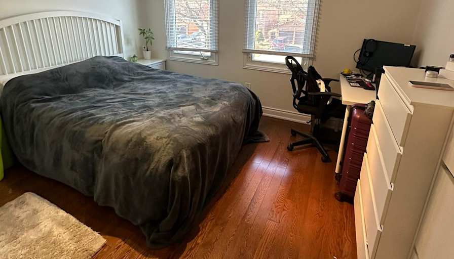 Carina's room