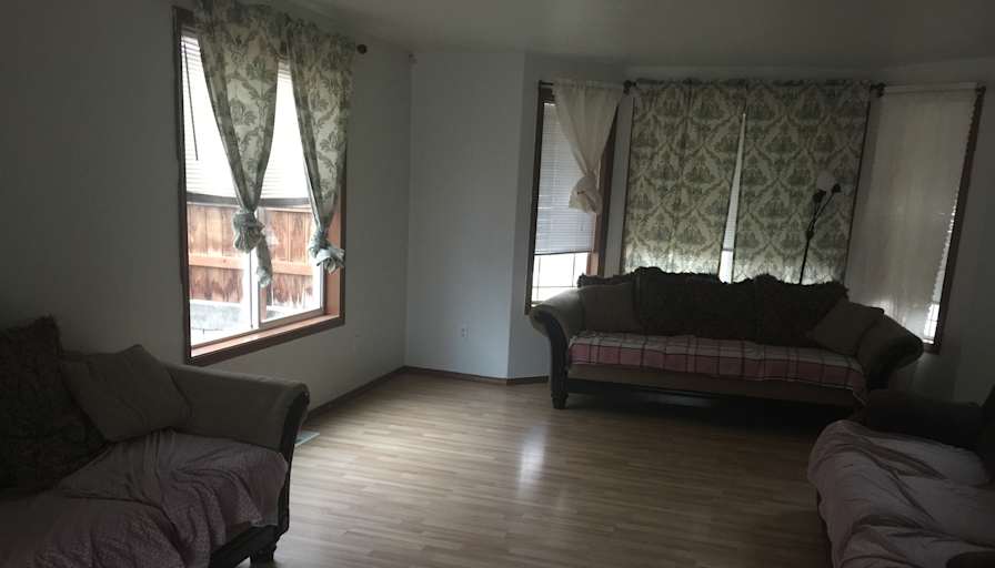 HERRERA FAMILY's room