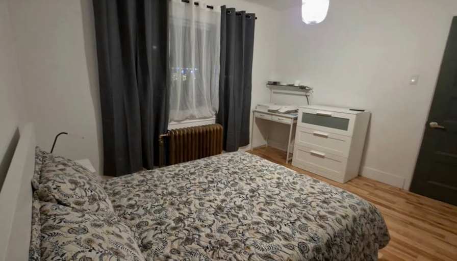 Jefry Denny's room
