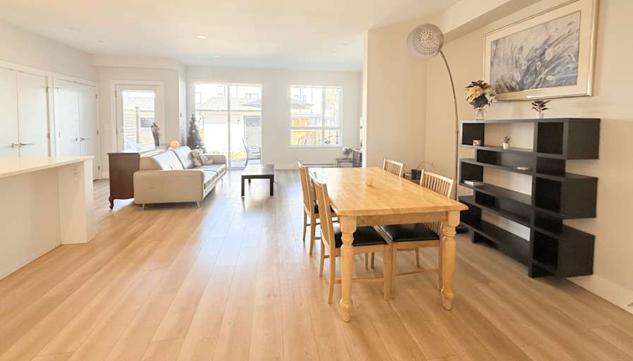 Sunny's room