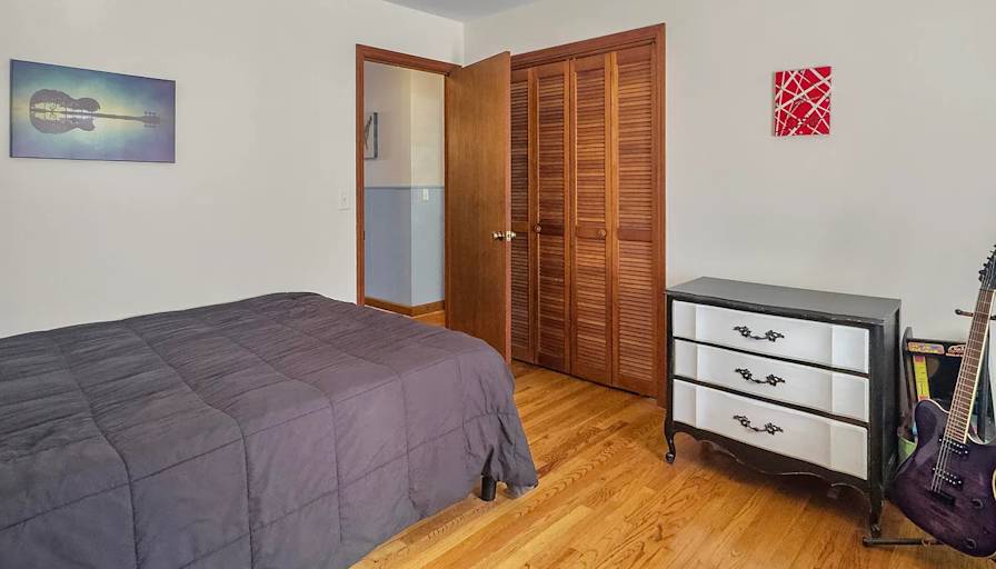 christopher wieters's room