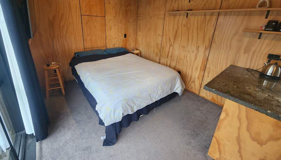 Ben W's room
