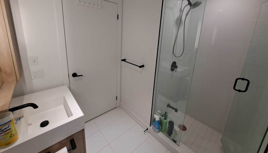 Jun's room