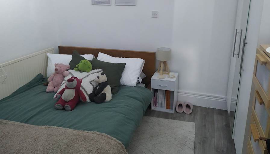 Alyx's room