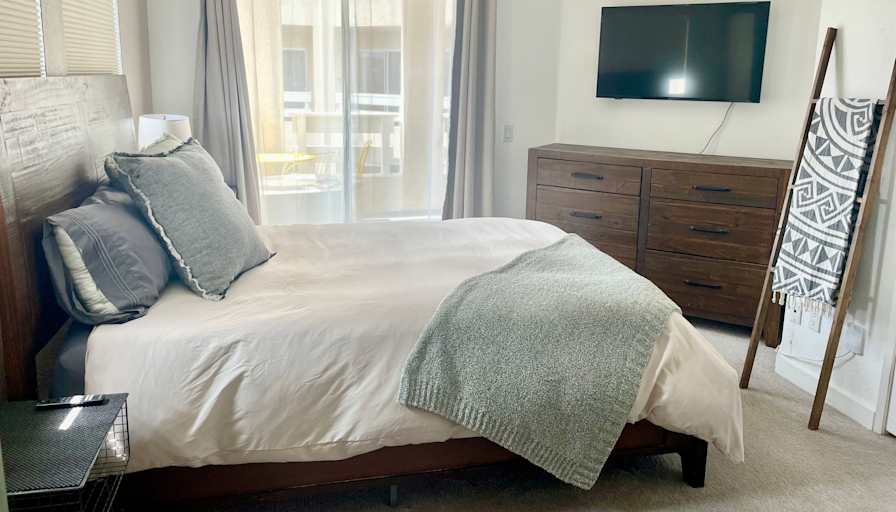 Lauren's room