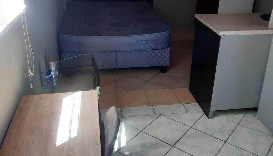 Kuhle's room