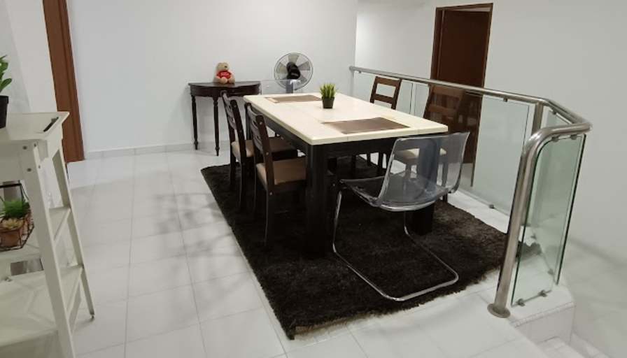 VVA EI's room