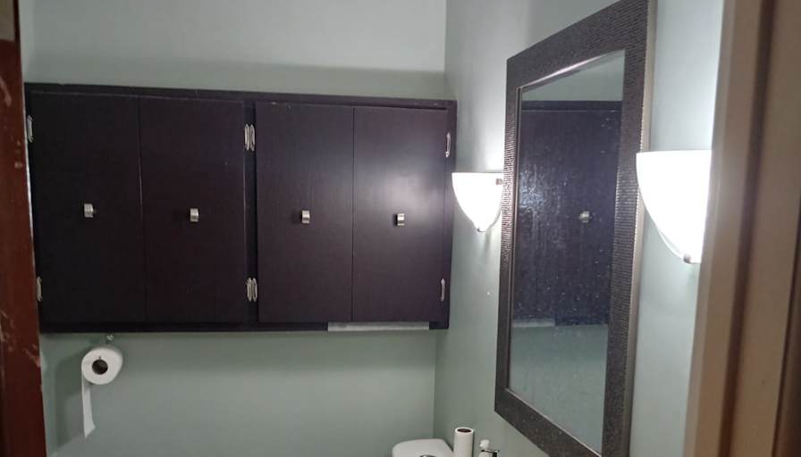 Andrew Hwang's room