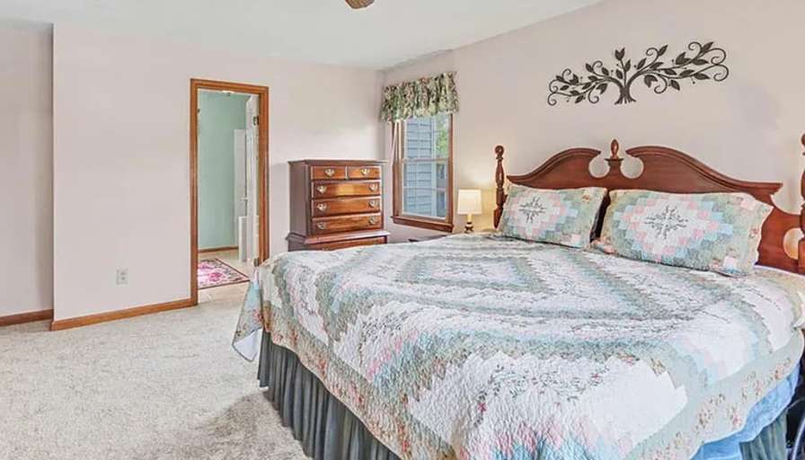 Rachel's room