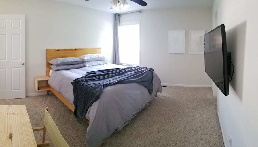 Carolina's room