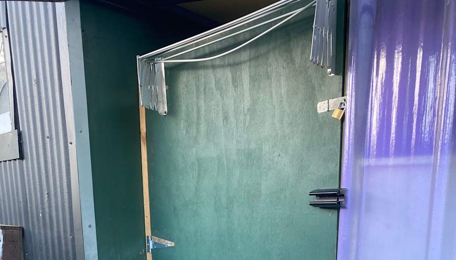 Lee's room