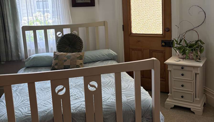 Jo's room