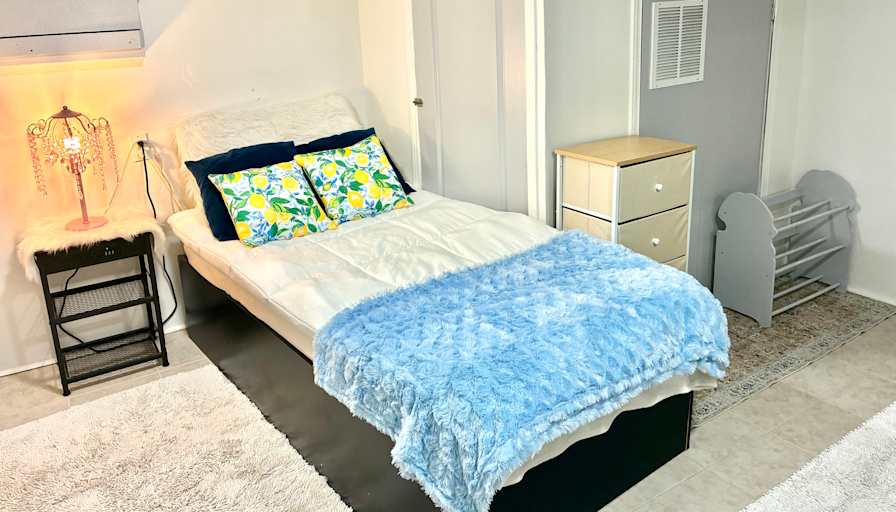 G H's room