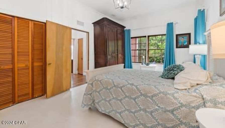 Sylvie P's room