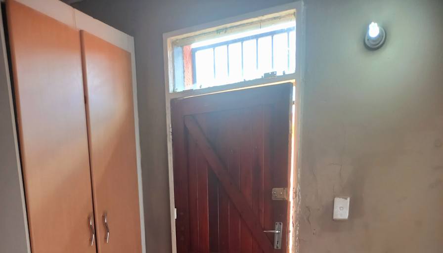 Zinhle's room